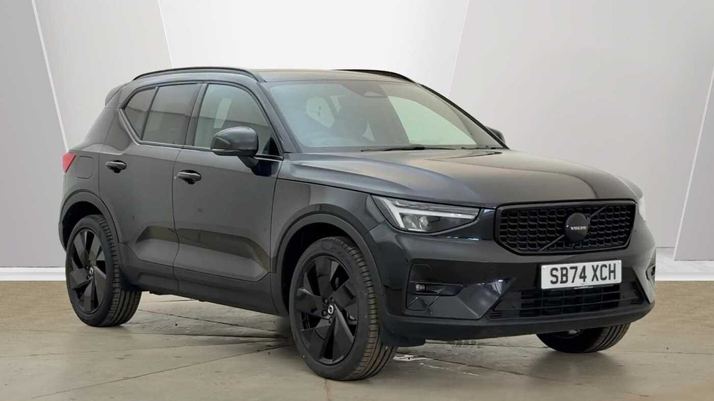 2025 Volvo XC40