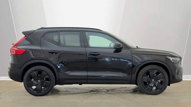 2025 Volvo XC40 2.0 B4 Mild Hybrid Petrol Black Edition Plus