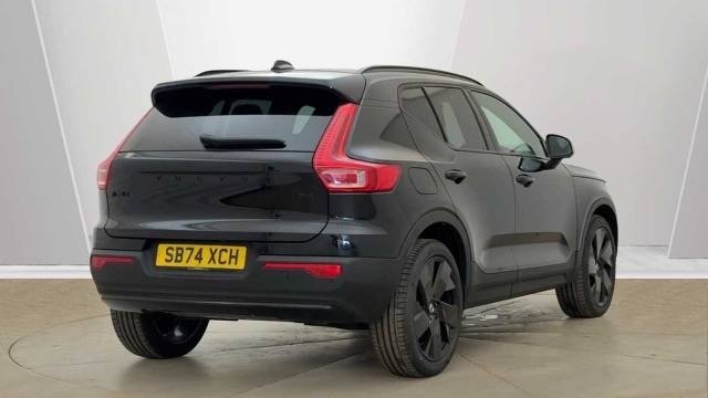 2025 Volvo XC40 2.0 B4 Mild Hybrid Petrol Black Edition Plus