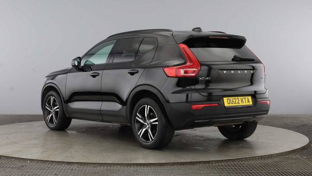 2022 Volvo XC40 1.5 T3 R-Design Manual