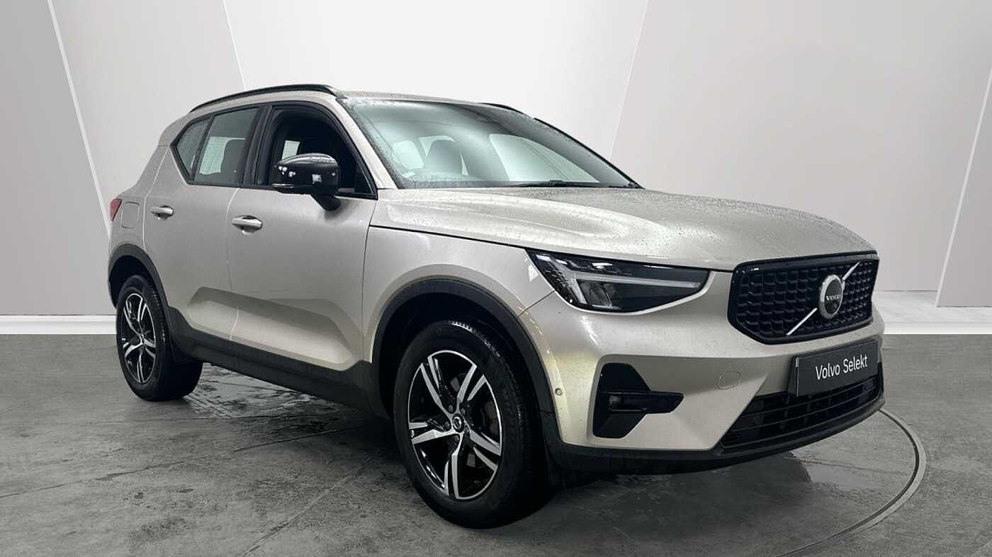 2023 Volvo XC40