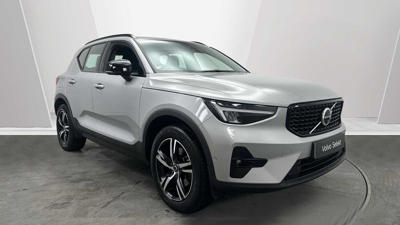 2023 Volvo XC40