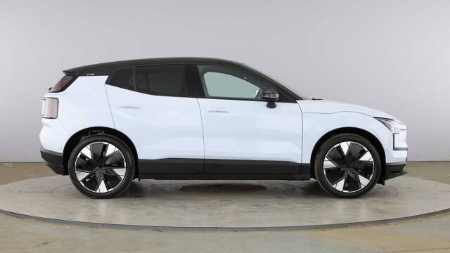 2024 Volvo Ex30 Twin Motor Performance Electric Ultra