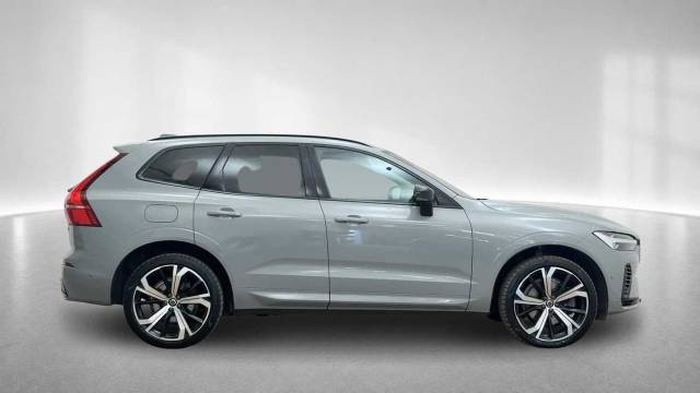 2024 Volvo XC60 2.0 T8 AWD PHEV Electric/Petrol Ultra Dark