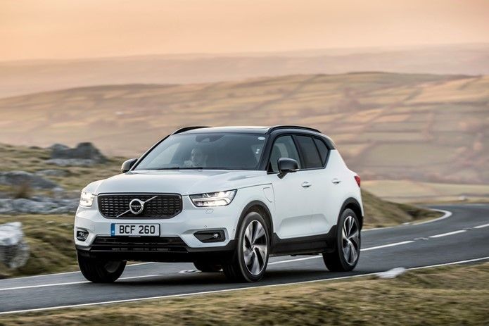 Volvo extends electrification of XC40 range with second plug-in hybrid powertrain option