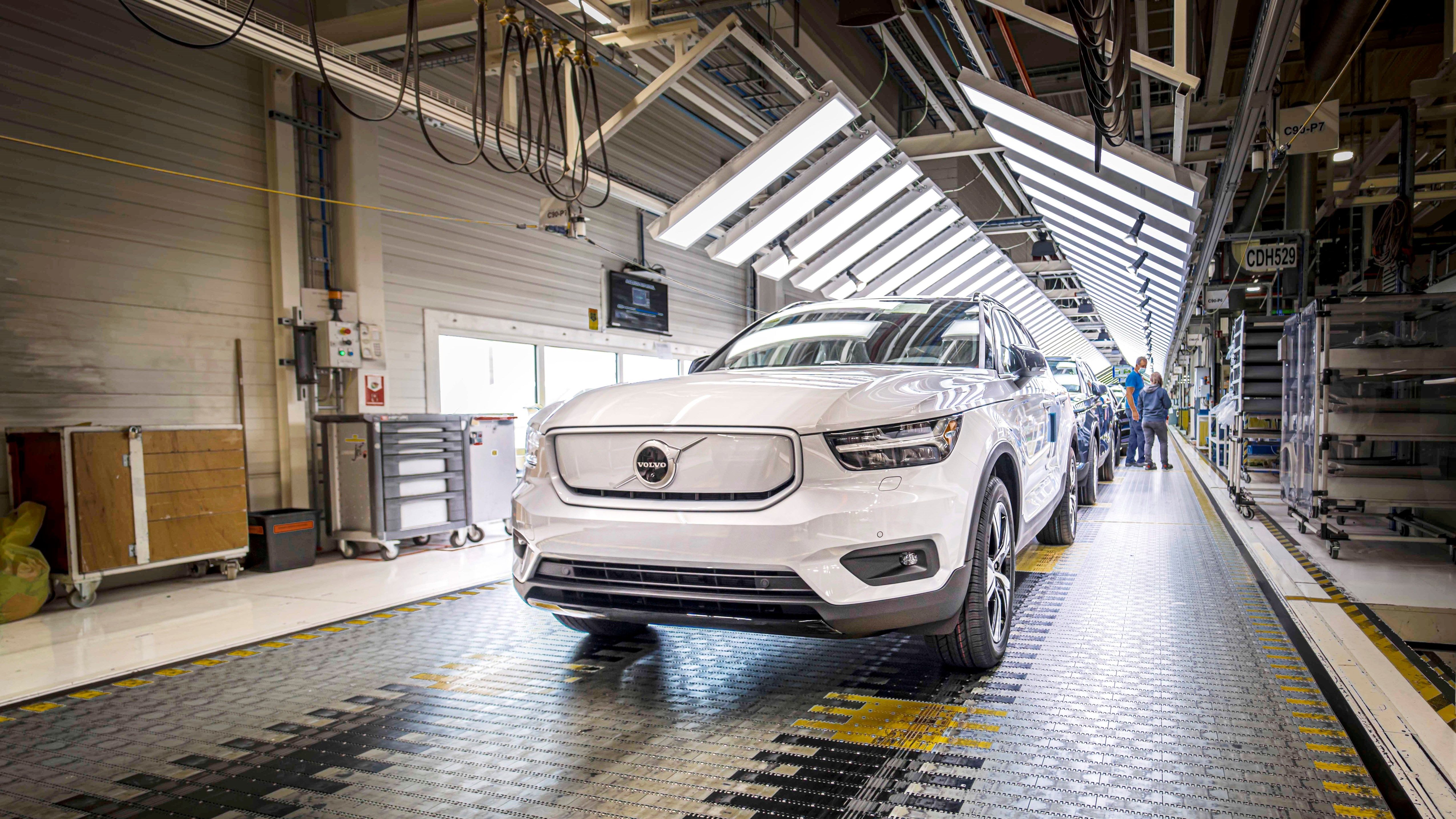 Production has started of the fully electric XC40 Recharge P8