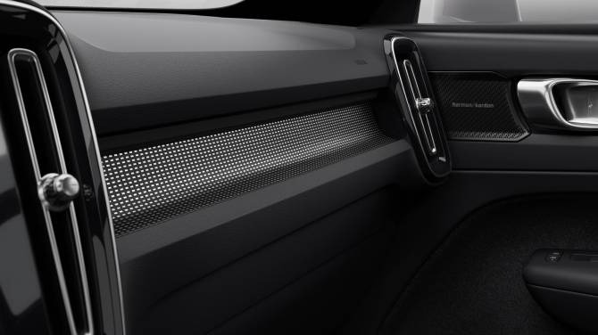 Volvo XC40 - Interior