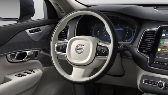Volvo XC90 - Interior