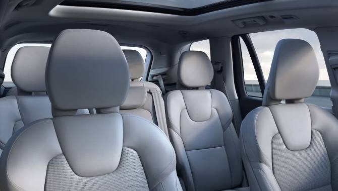 Volvo XC90 - Interior