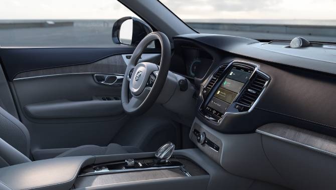 Volvo XC90 - Interior