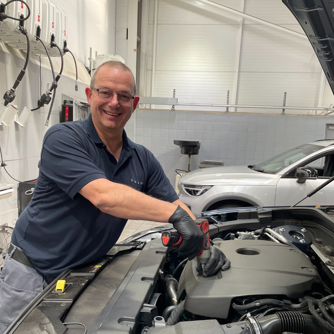 Meet the Team: Richard Achieves Master Technician Status