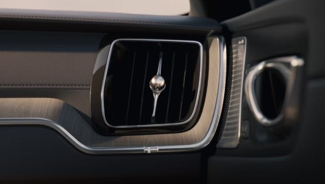Volvo XC60 - Interior