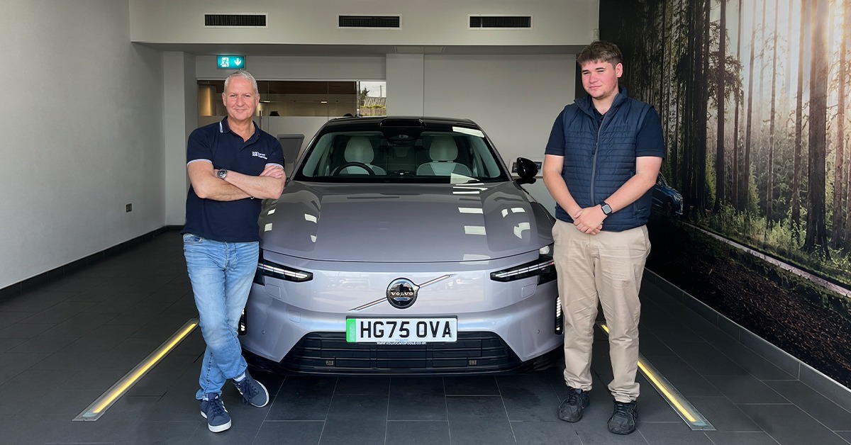 Dorset Chamber’s Ian Girling Test Drives the New Volvo ES90 at Volvo Cars Poole