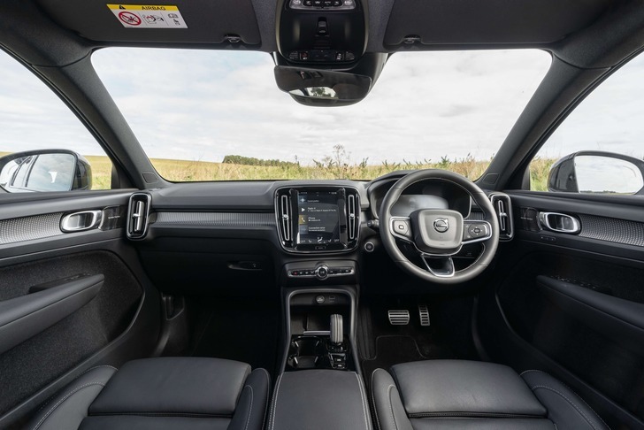 Volvo Car UK recommends Volvo-standard windscreen repairs to maintain vehicle safety standards